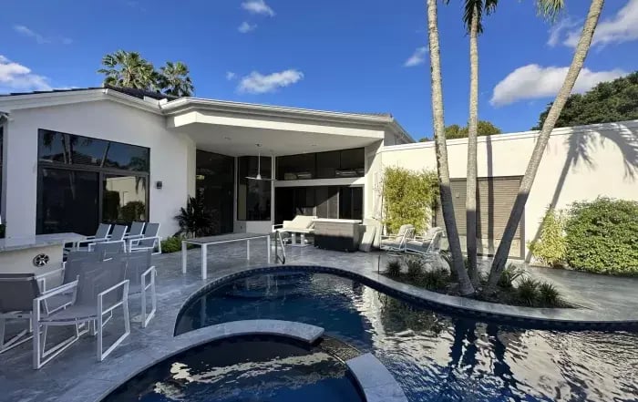 Saham-After-6-700x441